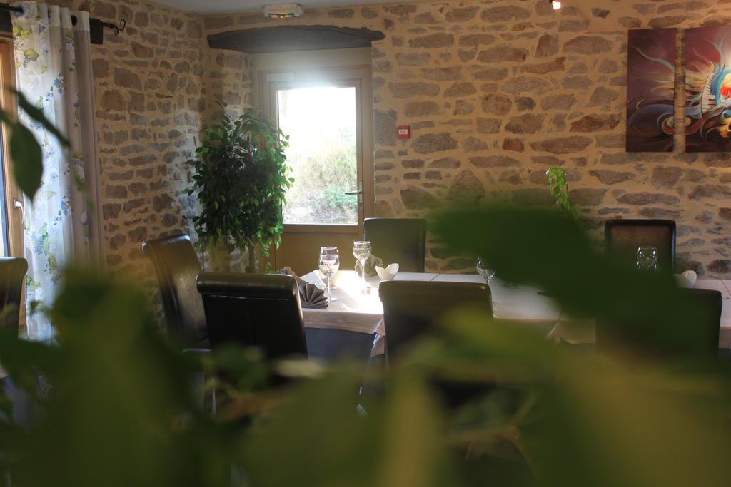 Hotel - Restaurant L'Hortensia Noyalo エクステリア 写真