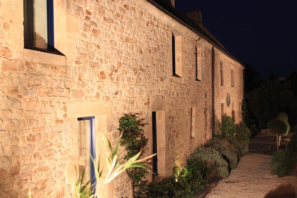 Hotel - Restaurant L'Hortensia Noyalo エクステリア 写真